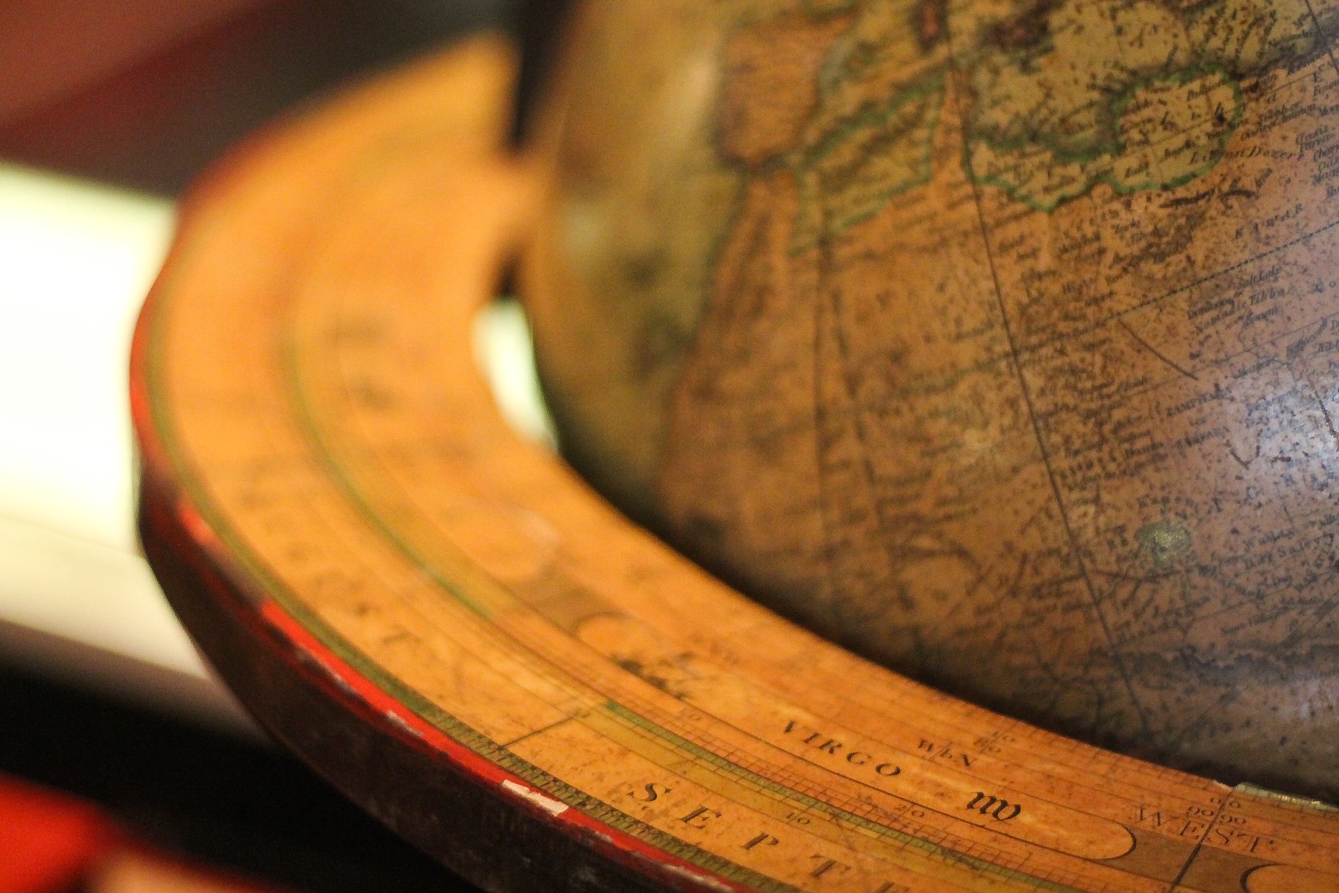 floor world globe