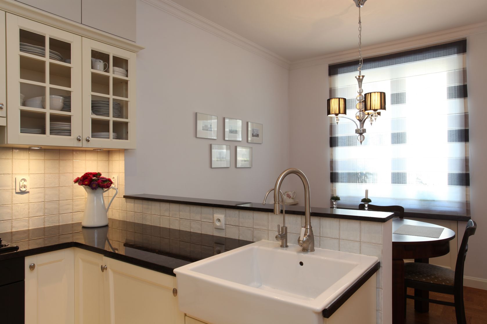 farmhouse kitchen sink