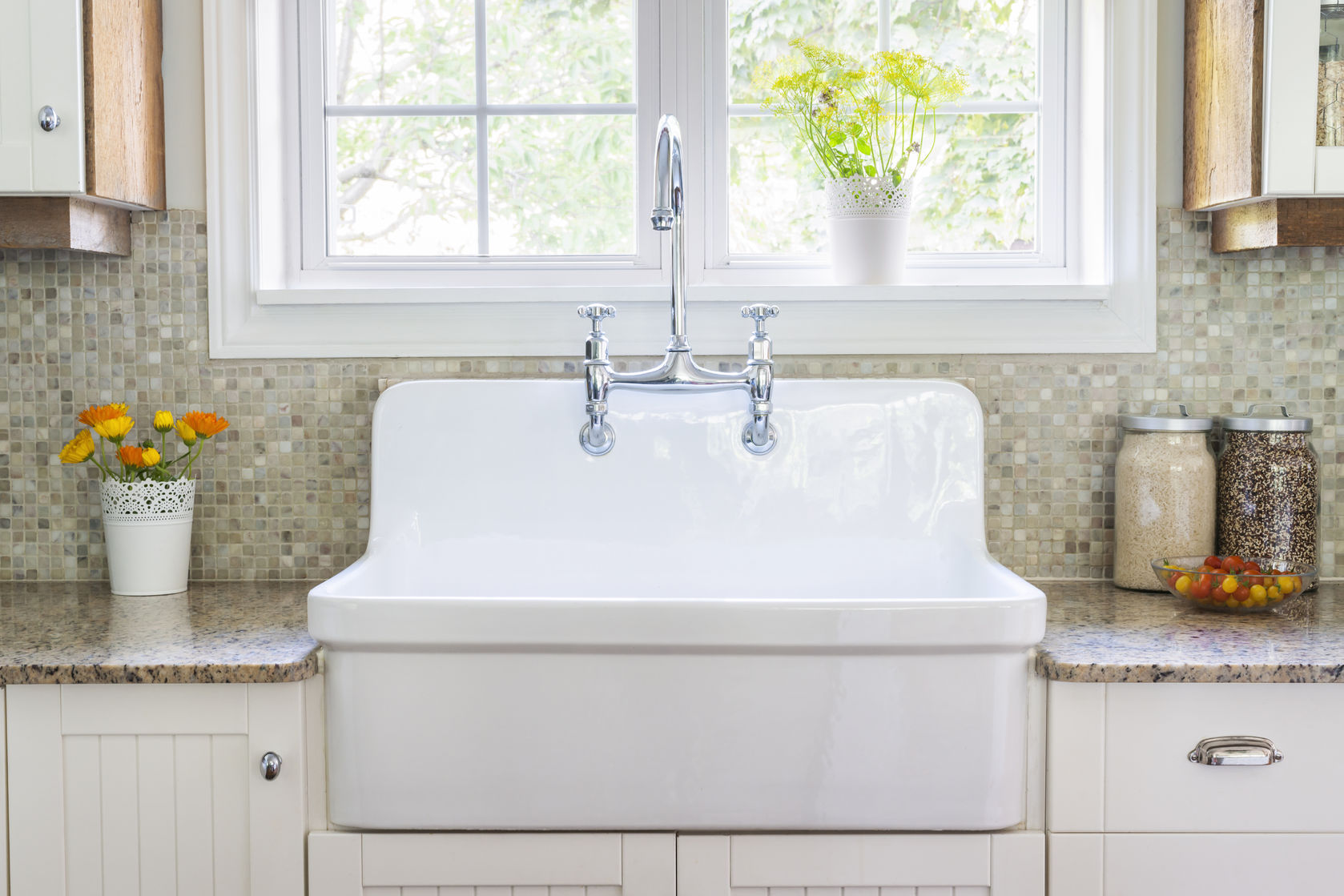 farmhouse kitchen sink