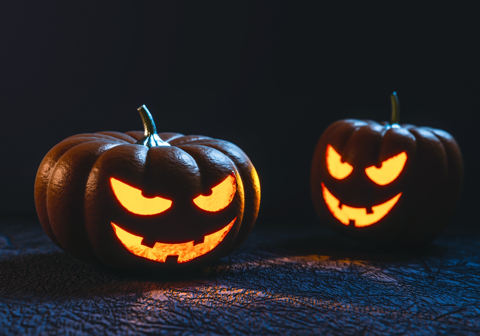 scary pumpkin carving