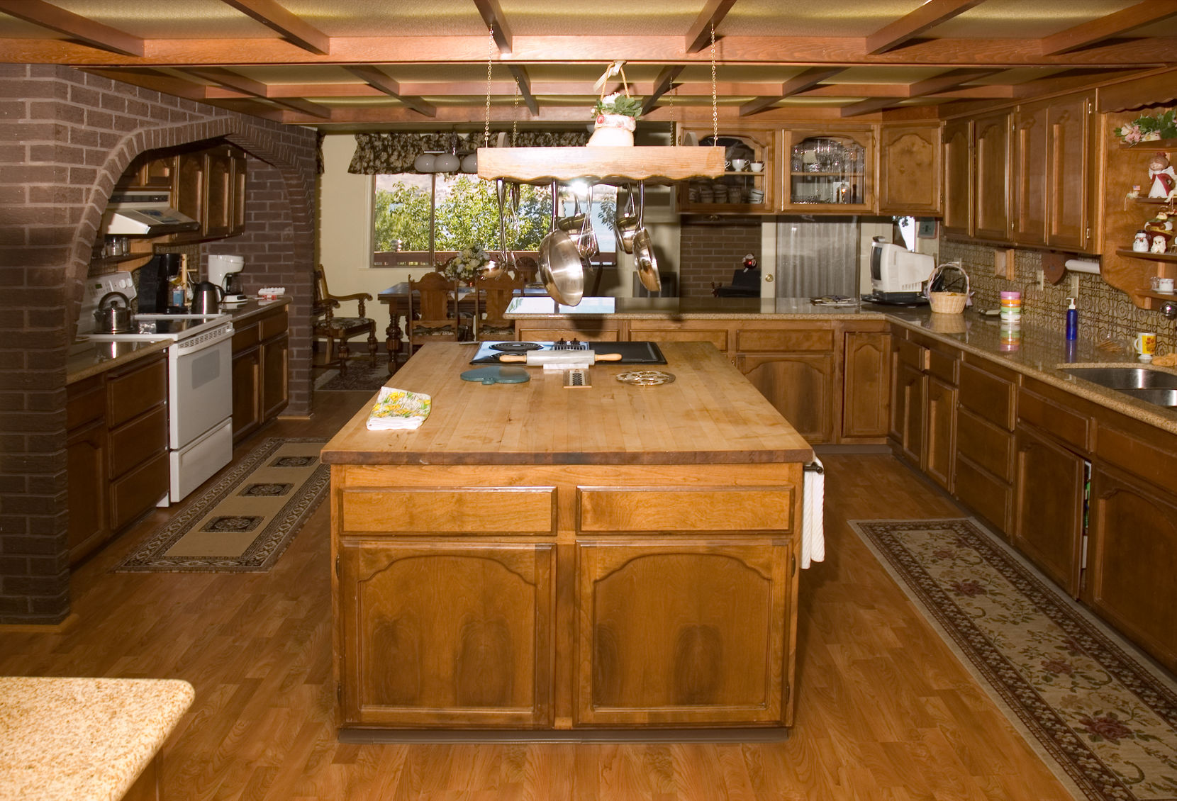 country style kitchen