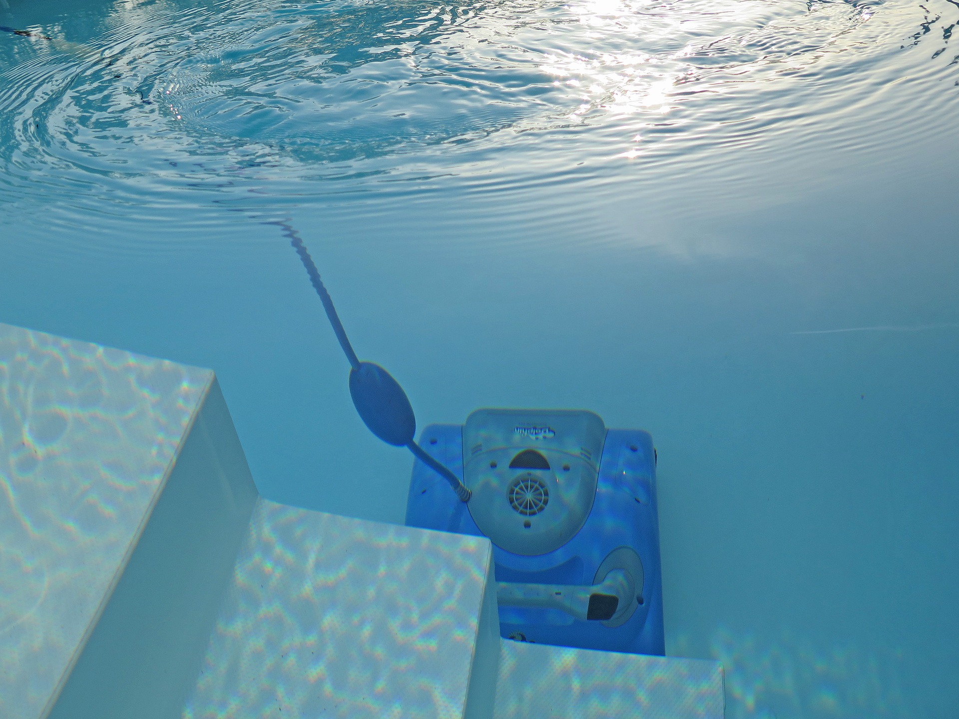 swimming pool cleaner