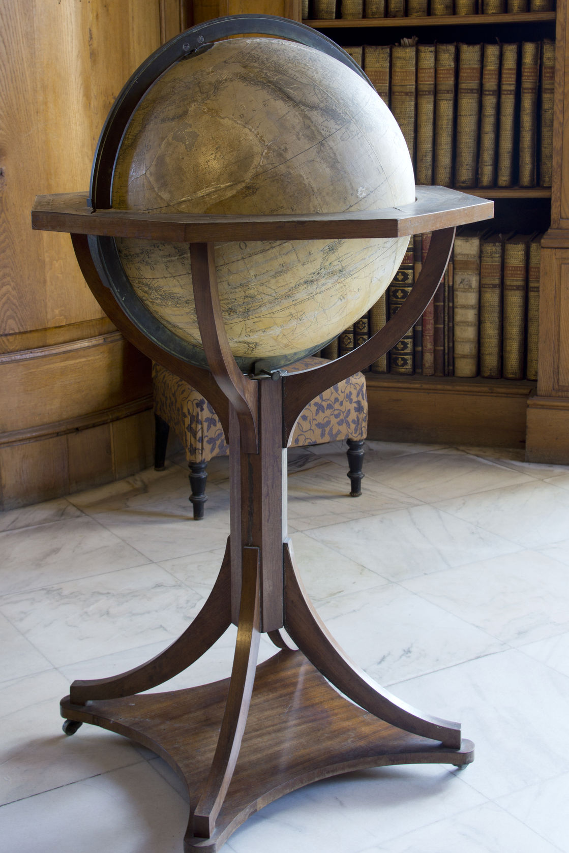 floor world globe