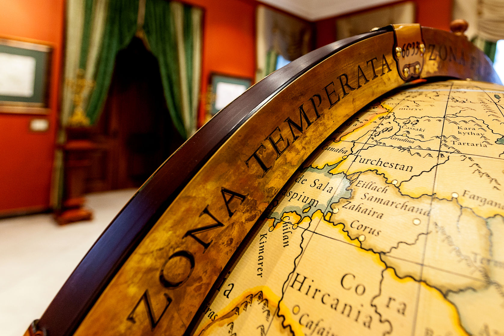 floor world globe