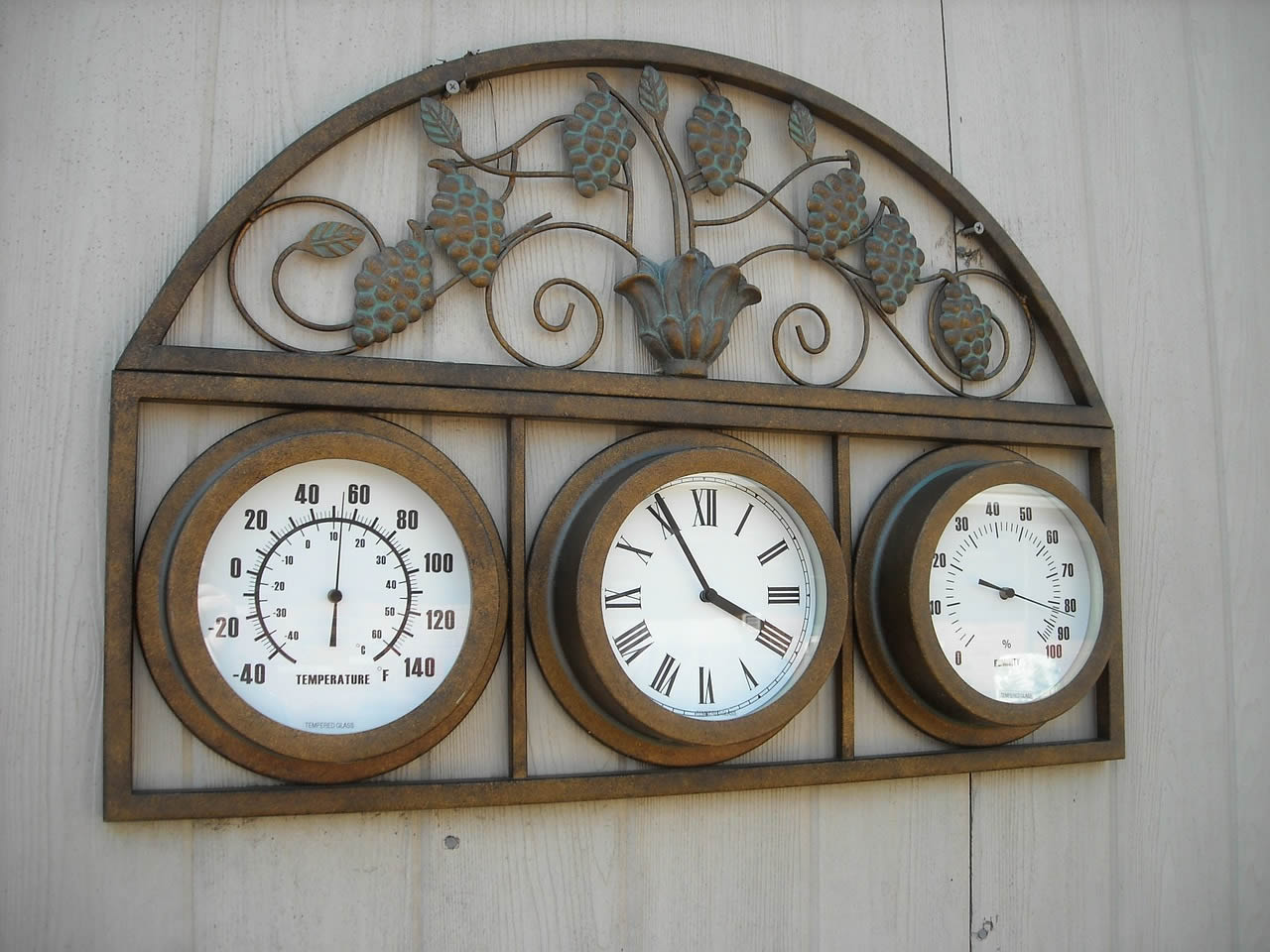 wall weather station decor
