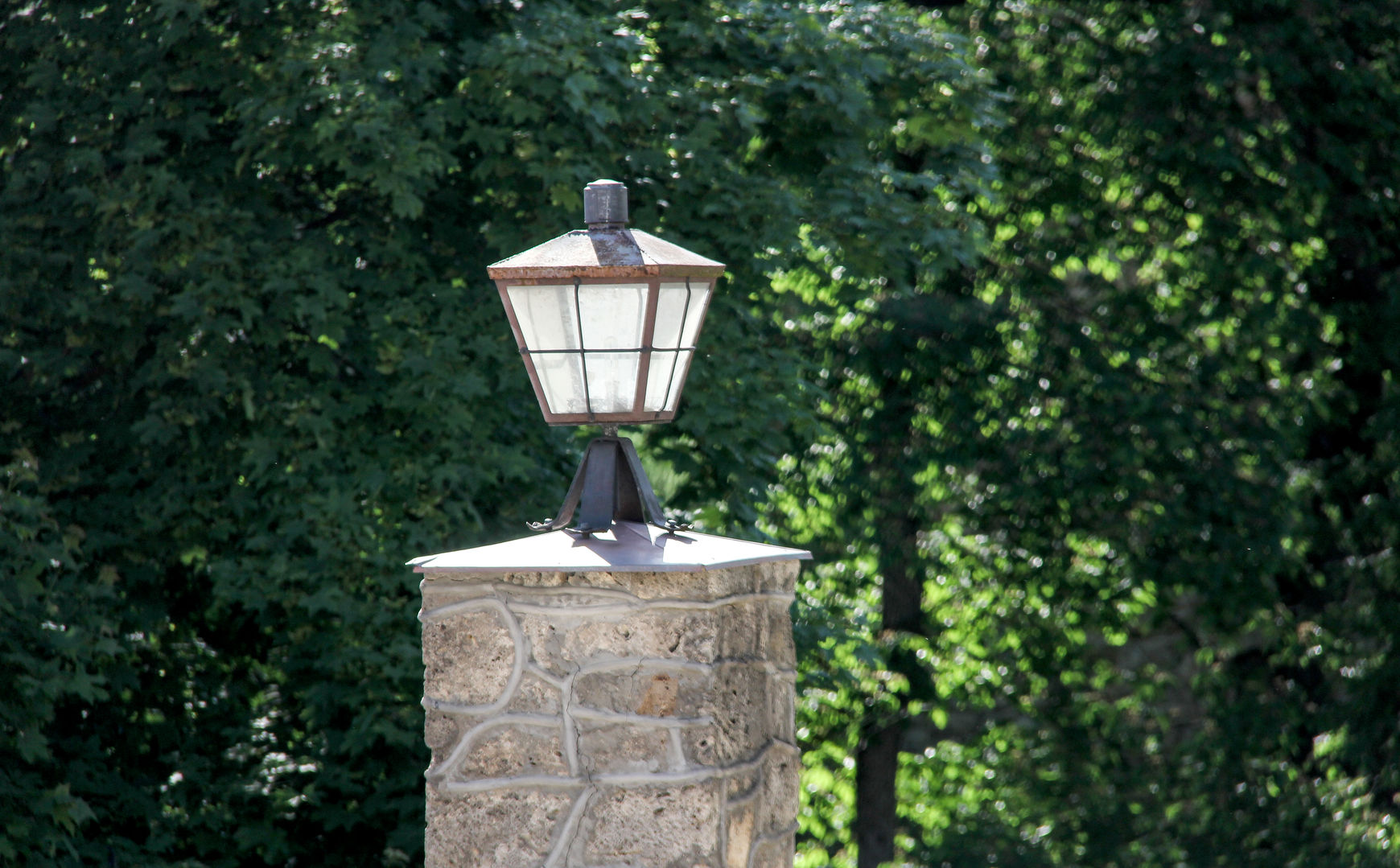 vintage pedestal lamp post