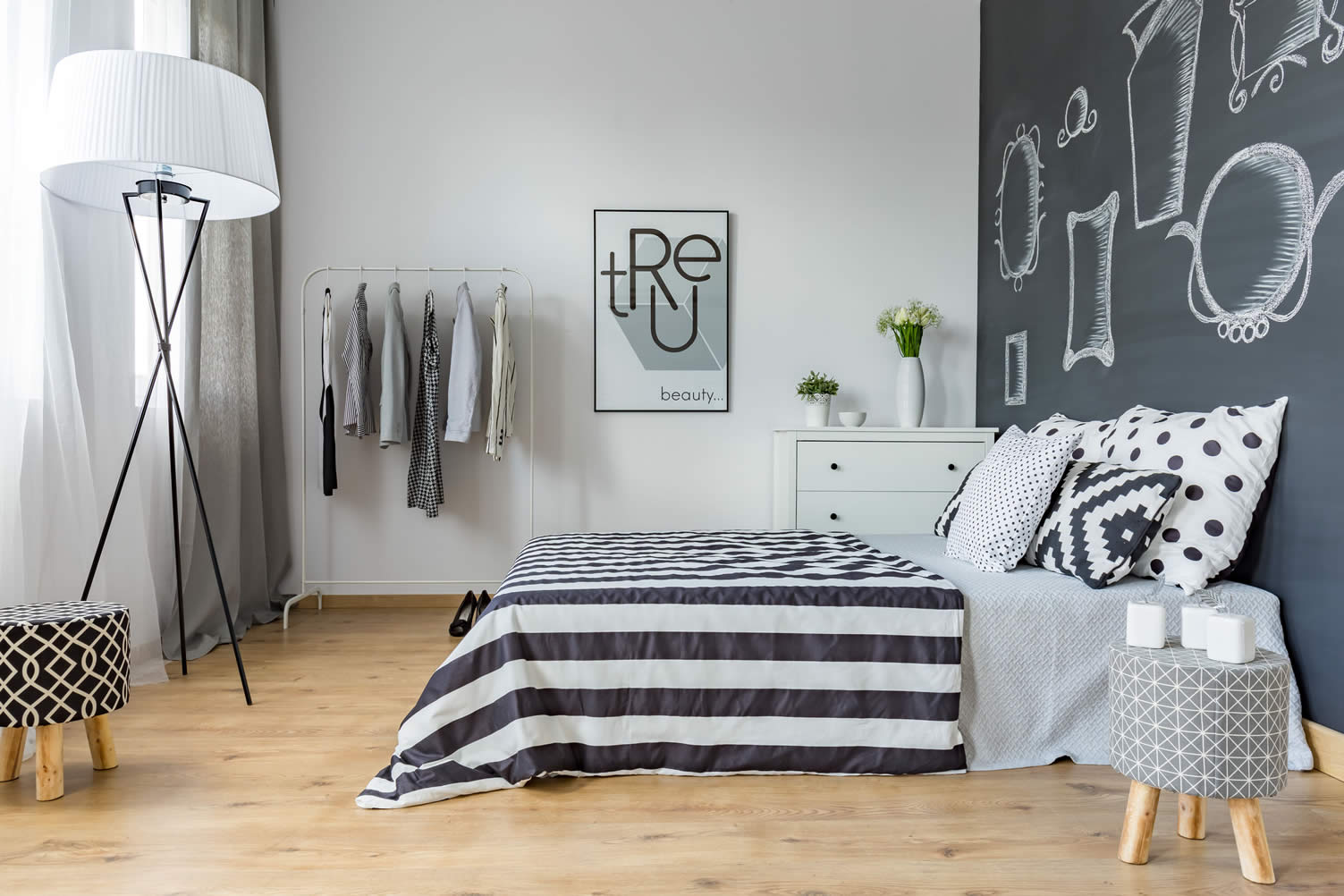 teen blackboard bedroom