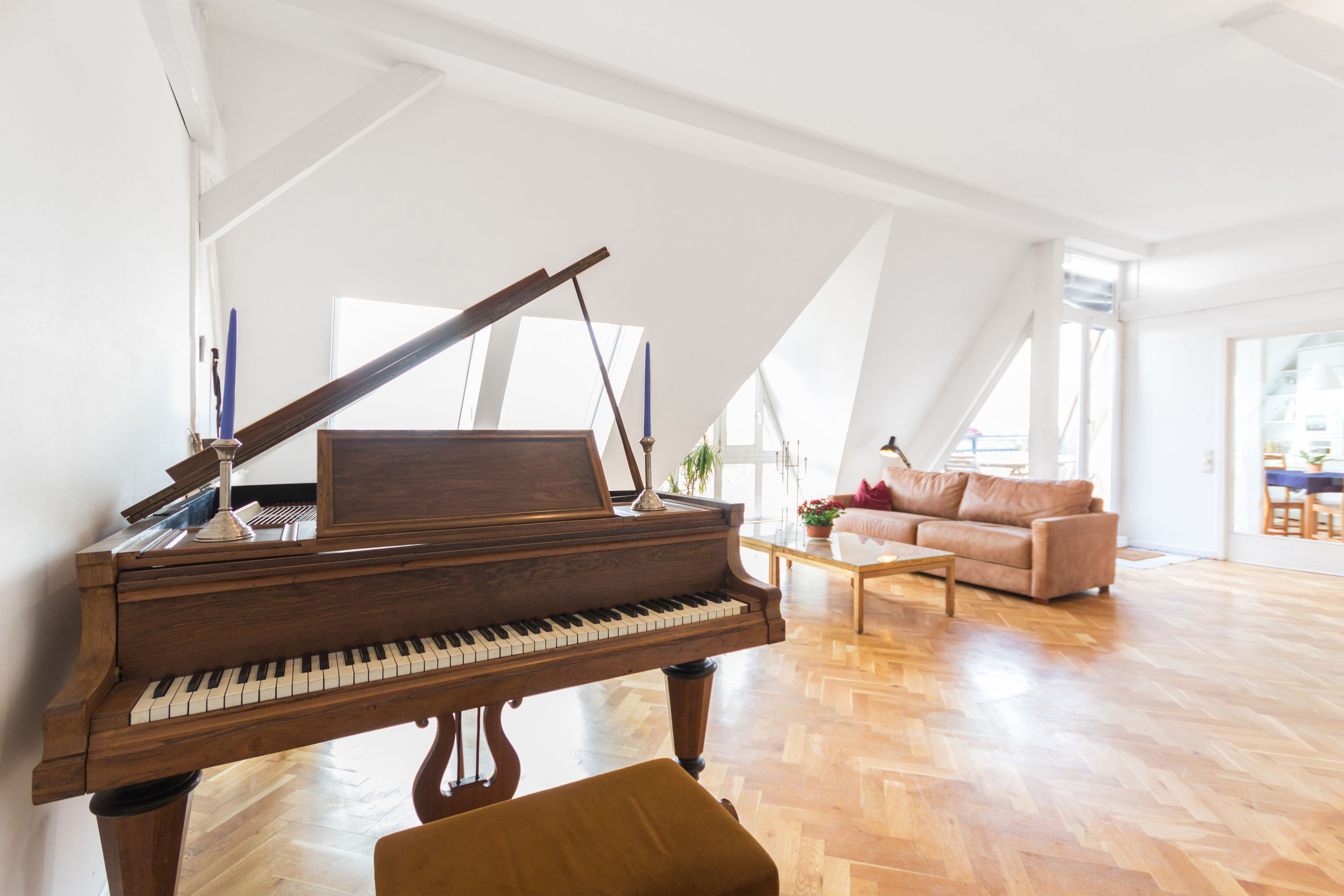 attic play room