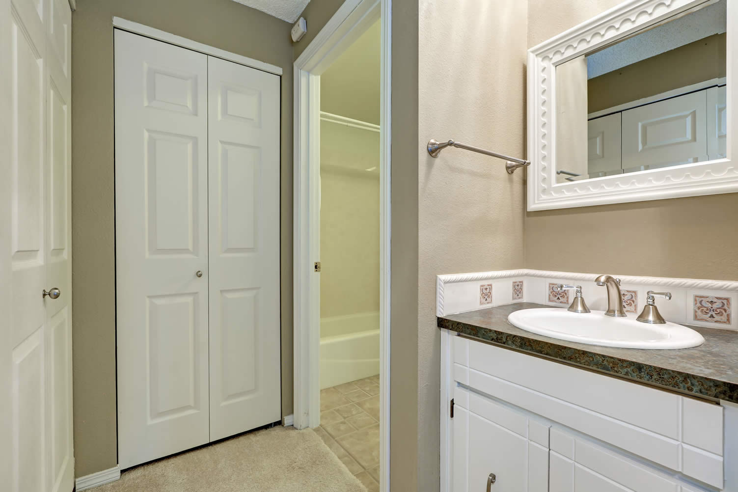 undermount bathroom sinks