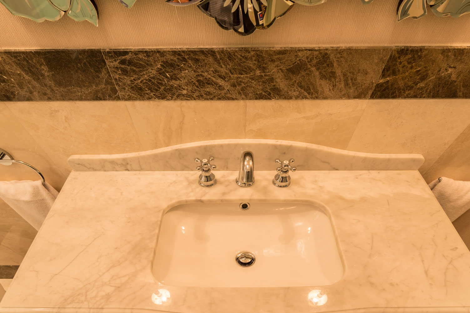 undermount bathroom sinks
