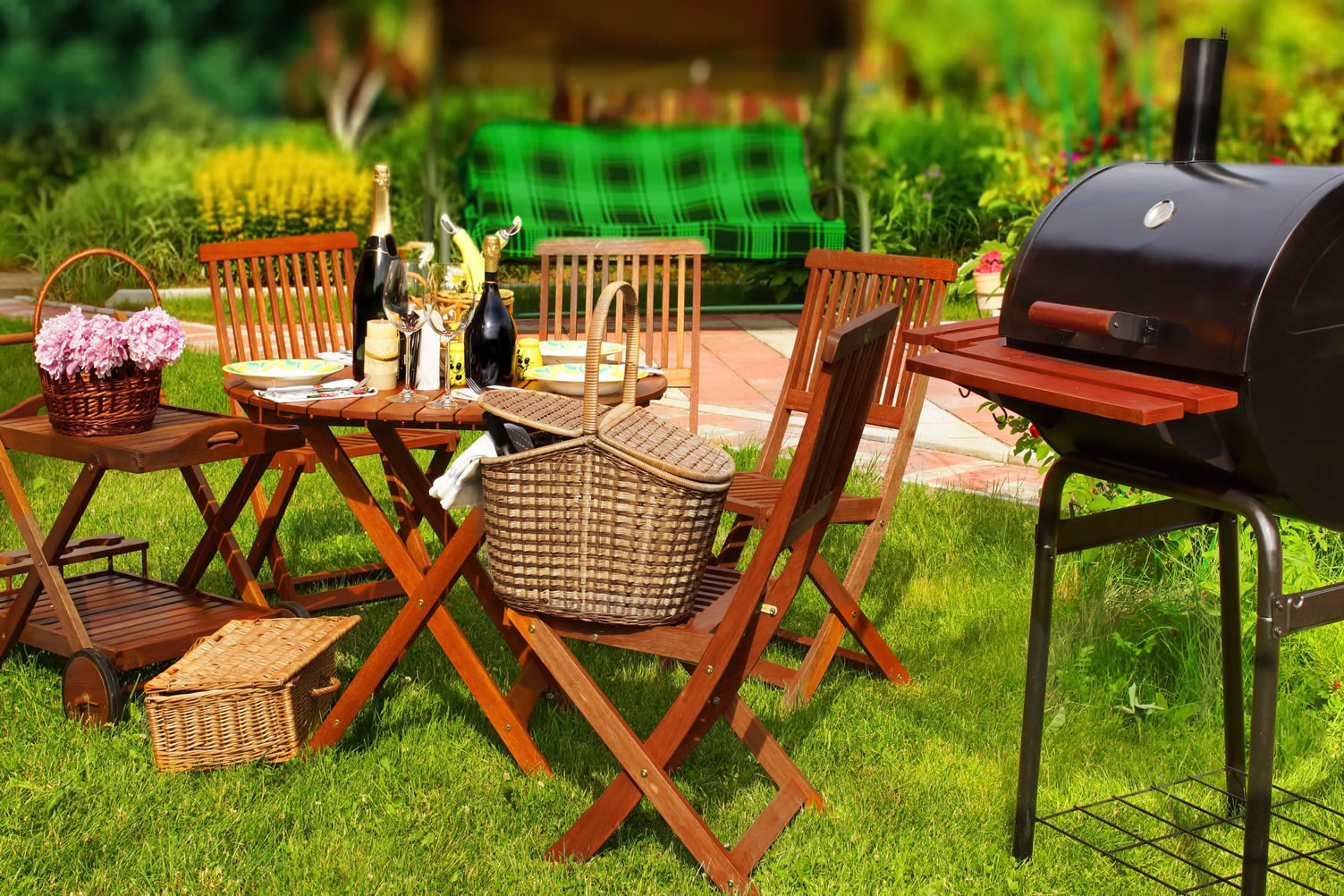 backyard picnic