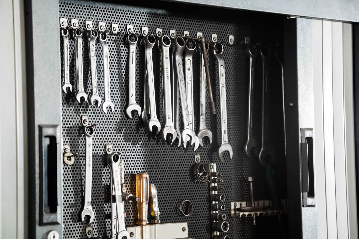 garage tool cabinet