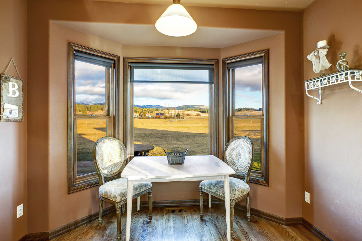 breakfast nook