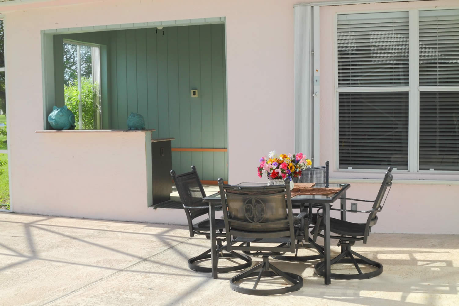 deck dining set