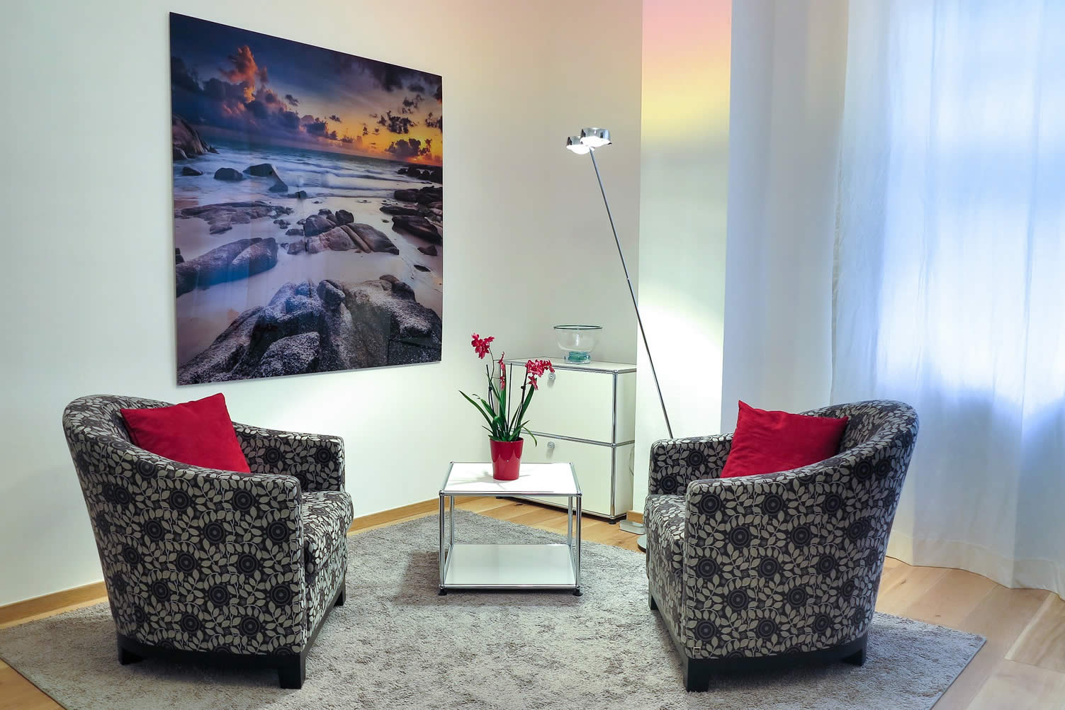 accent chairs