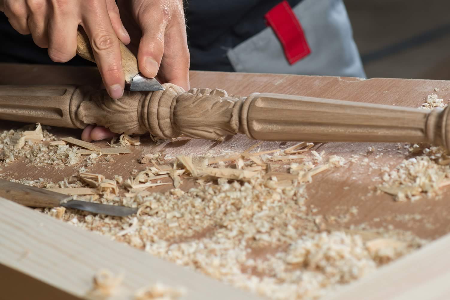 find a carpenter