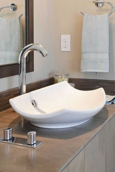 bath sink & faucet